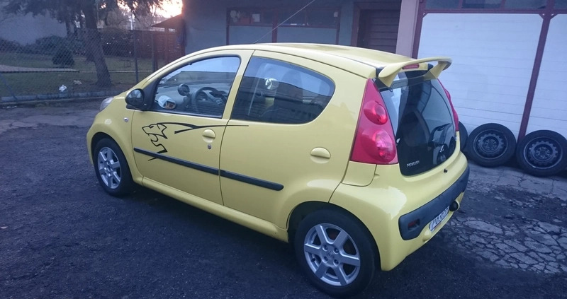 Peugeot 107 cena 11850 przebieg: 183000, rok produkcji 2009 z Tarnów małe 742